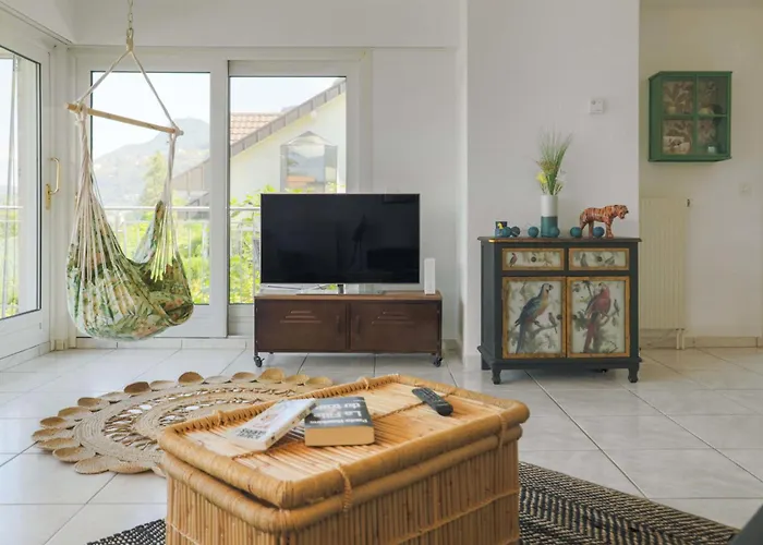 Route De La Muraz 9 By Interhome וילנב